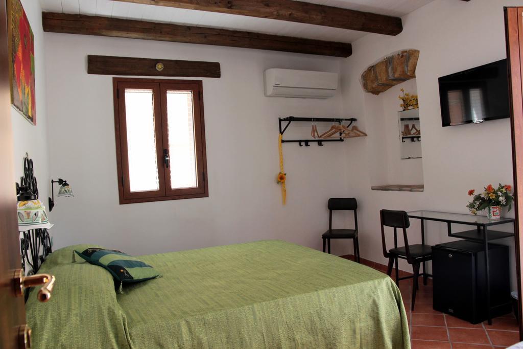 לינה וארוחת בוקר צ'פאלו La Casa Del Geko חדר תמונה